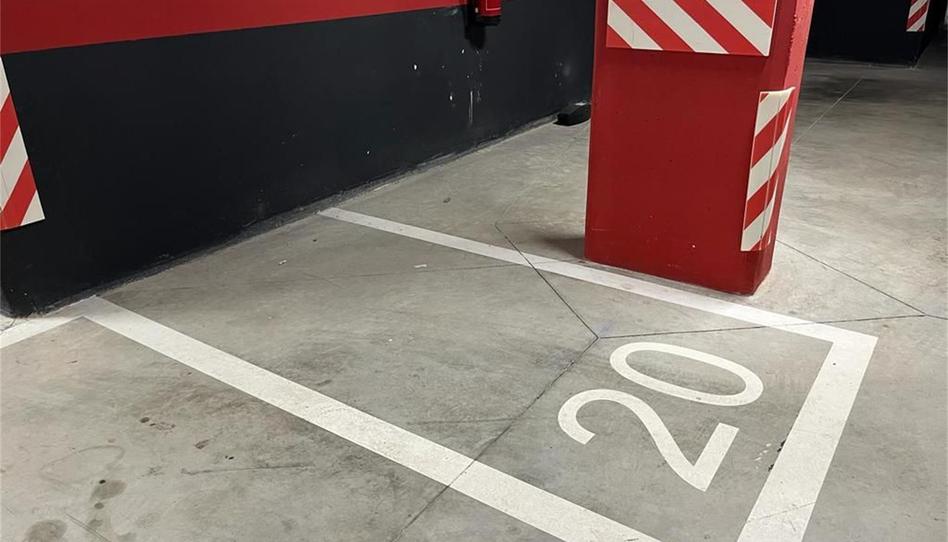 Foto 1 de Garaje de alquiler en Carrer del Dos de Maig, 30, Centre, Barcelona