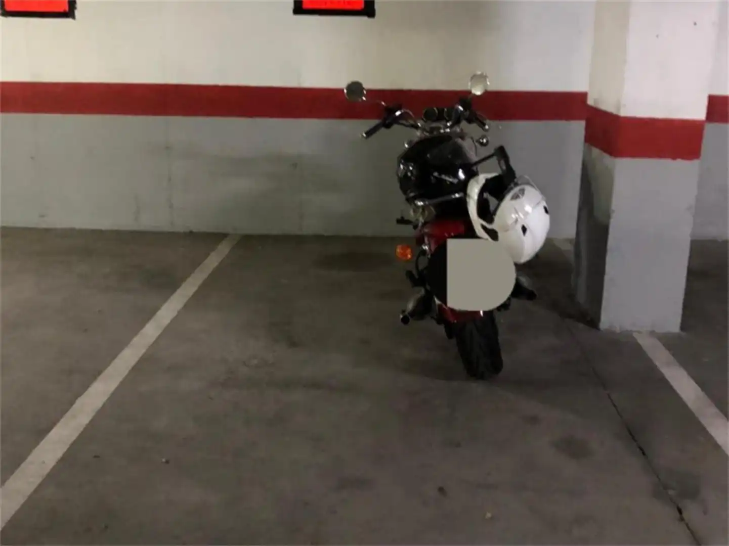 Garatge de lloguer a Calle Américo Vespucio, 15, Triana Oeste Aparcament de Garatge de lloguer en Sevilla