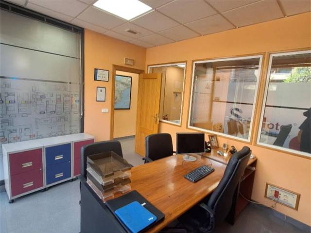 Oficina en Alquiler en Calle de Jorge Guillén, 30 en Grancasa