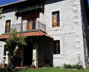 Exterior view of House or chalet for sale in Valle de Losa  with Terrace and Balcony