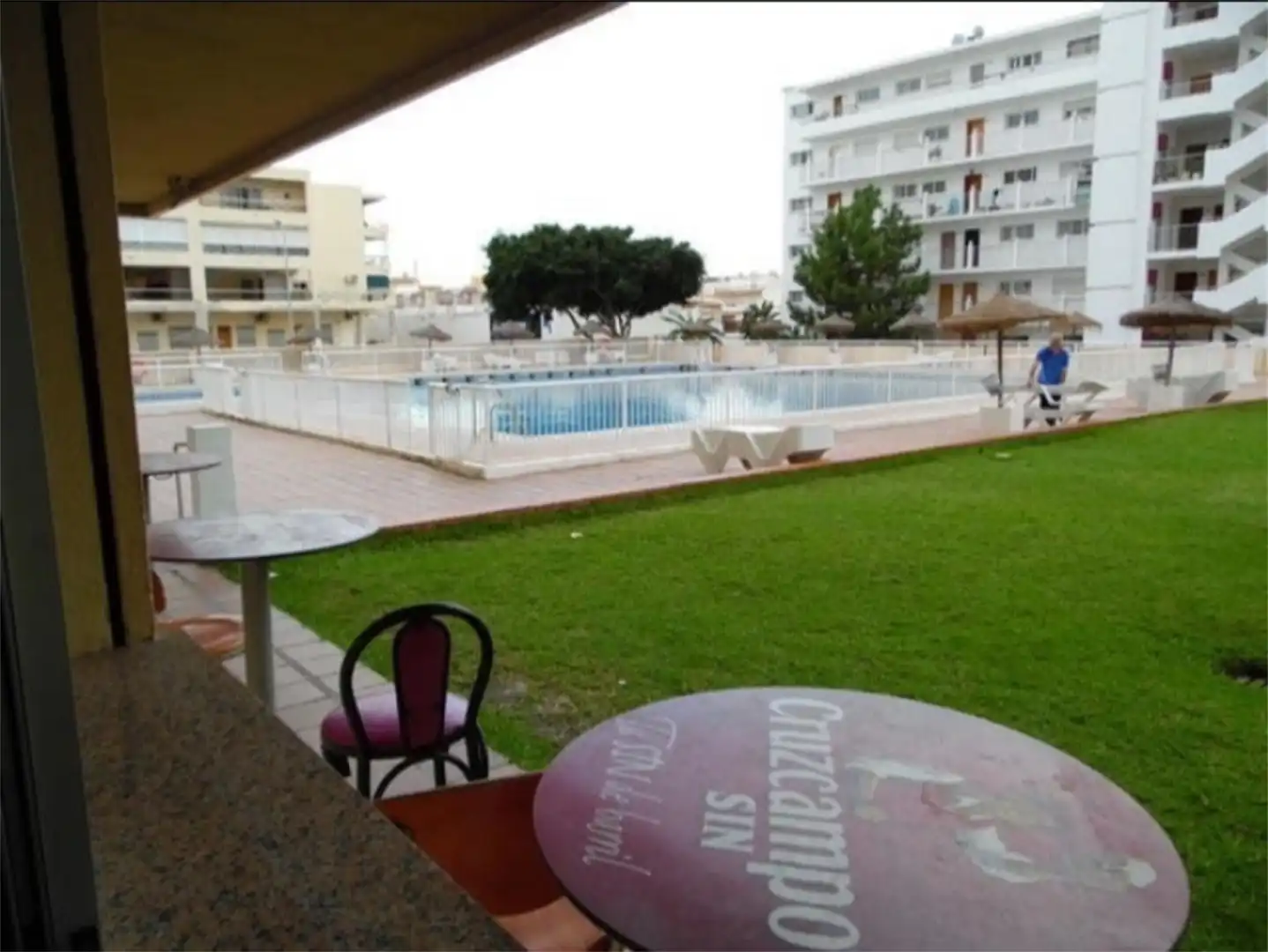 Planta baixa en venda a Calle Decano Pedro Navarrete, 1, La Carihuela - Los Nidos Piscina de Planta baixa en venda en Torremolinos