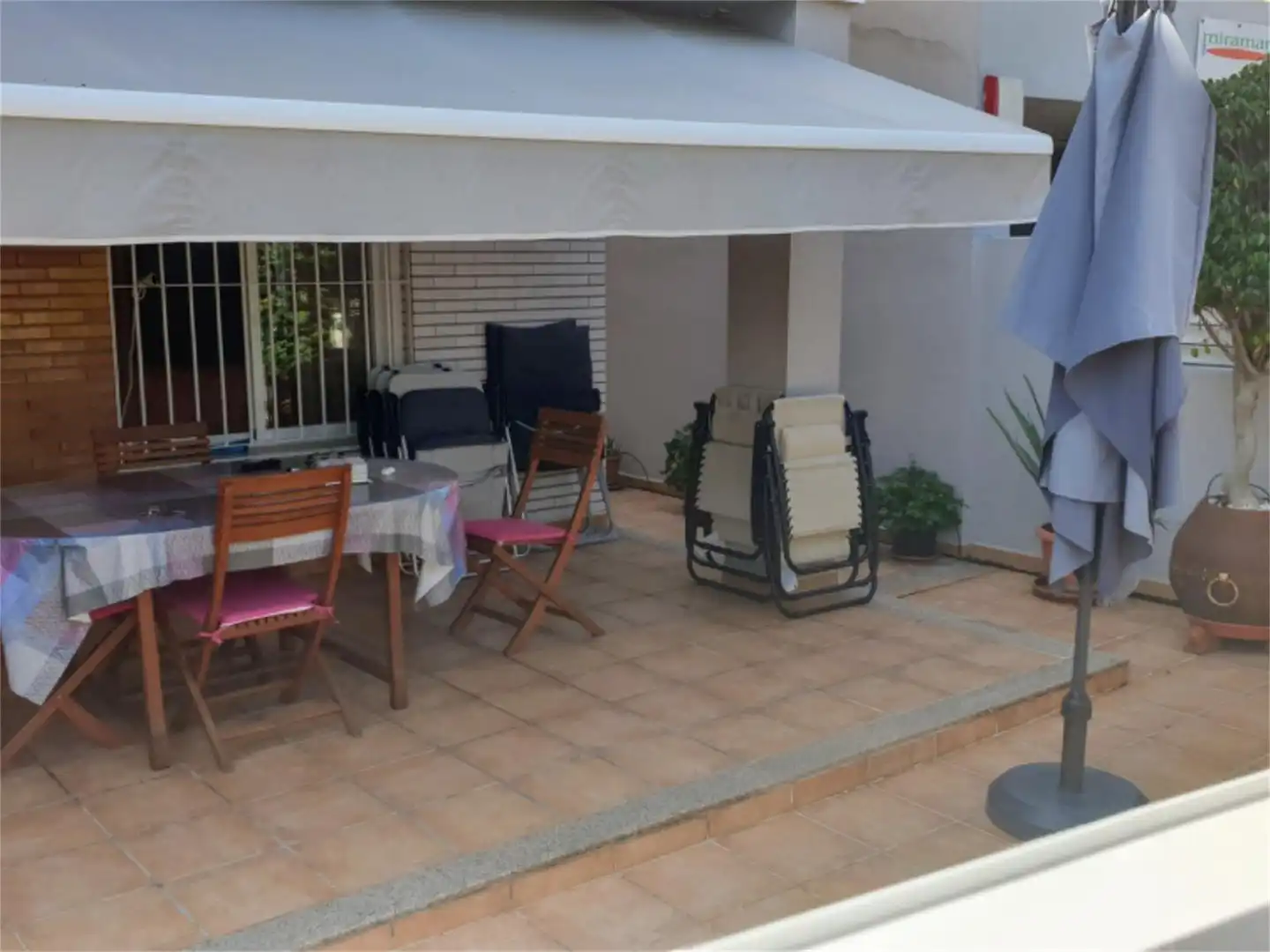 Wohnung zum Verkauf in Partida Partidor-medio, Playa - Ben Afeli Terrasse von Wohnung zum Verkauf in Almazora / Almassora mit Klimaanlage, Heizung und Privatgarten
