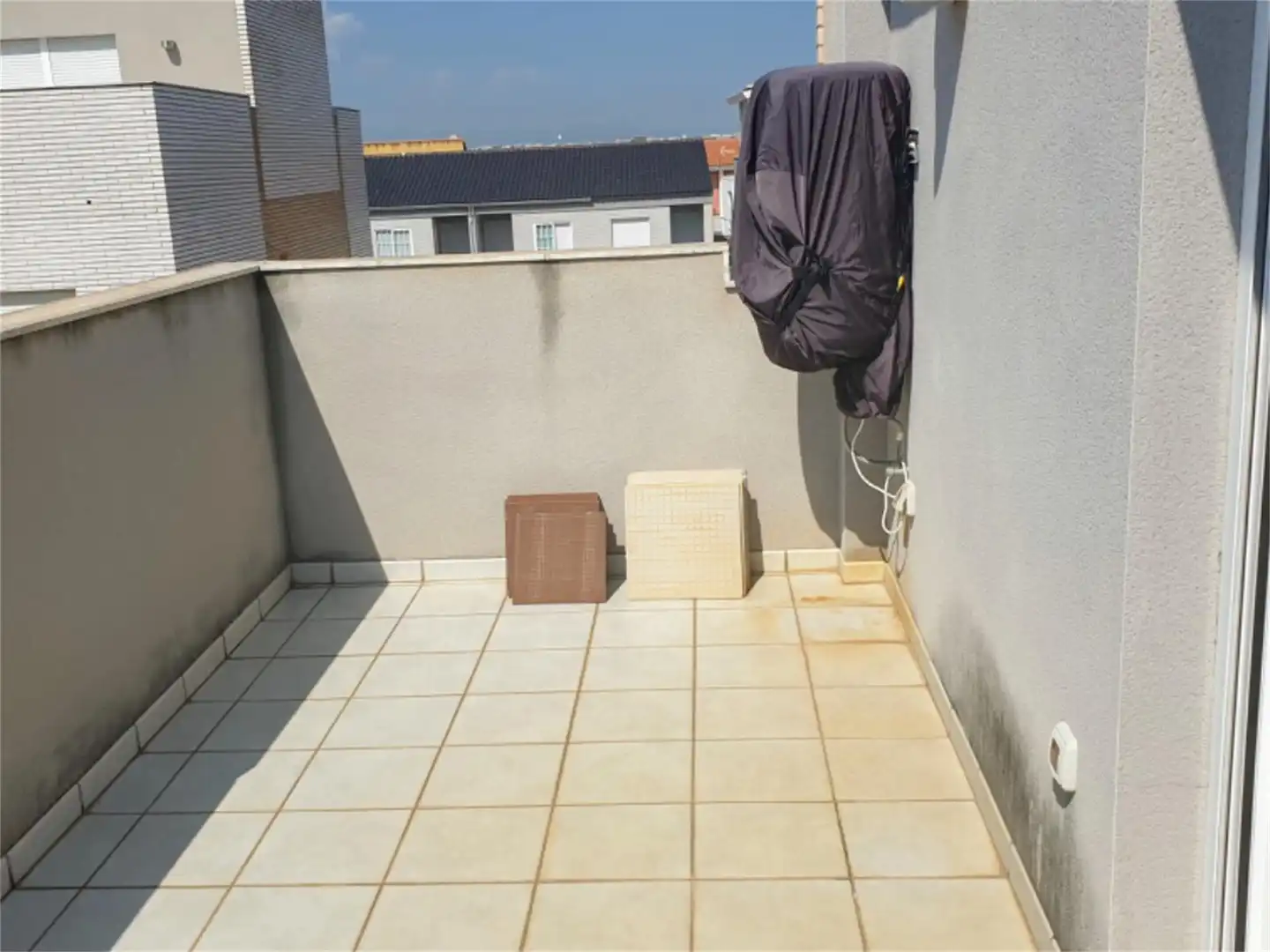 Wohnung zum Verkauf in Partida Partidor-medio, Playa - Ben Afeli Terrasse von Wohnung zum Verkauf in Almazora / Almassora mit Klimaanlage, Heizung und Privatgarten