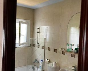 Bathroom of Single-family semi-detached for sale in Terrassa