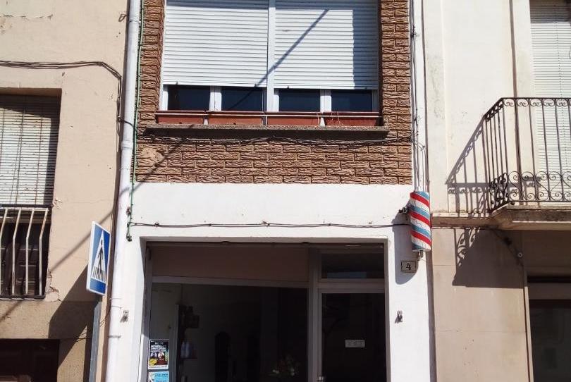 Casa adosada en venda a Carrer de Sant Andreu, 4, Ivars d'Urgell, Lleida - imatge 1 Foto 1 de Casa adosada en venda a Carrer de Sant Andreu, 4, Ivars d'Urgell, Lleida