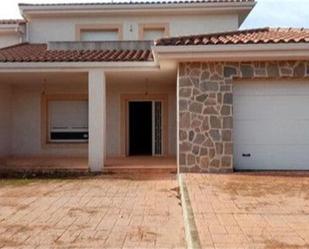 Exterior view of Flat for sale in San Martín de Valdeiglesias  with Terrace