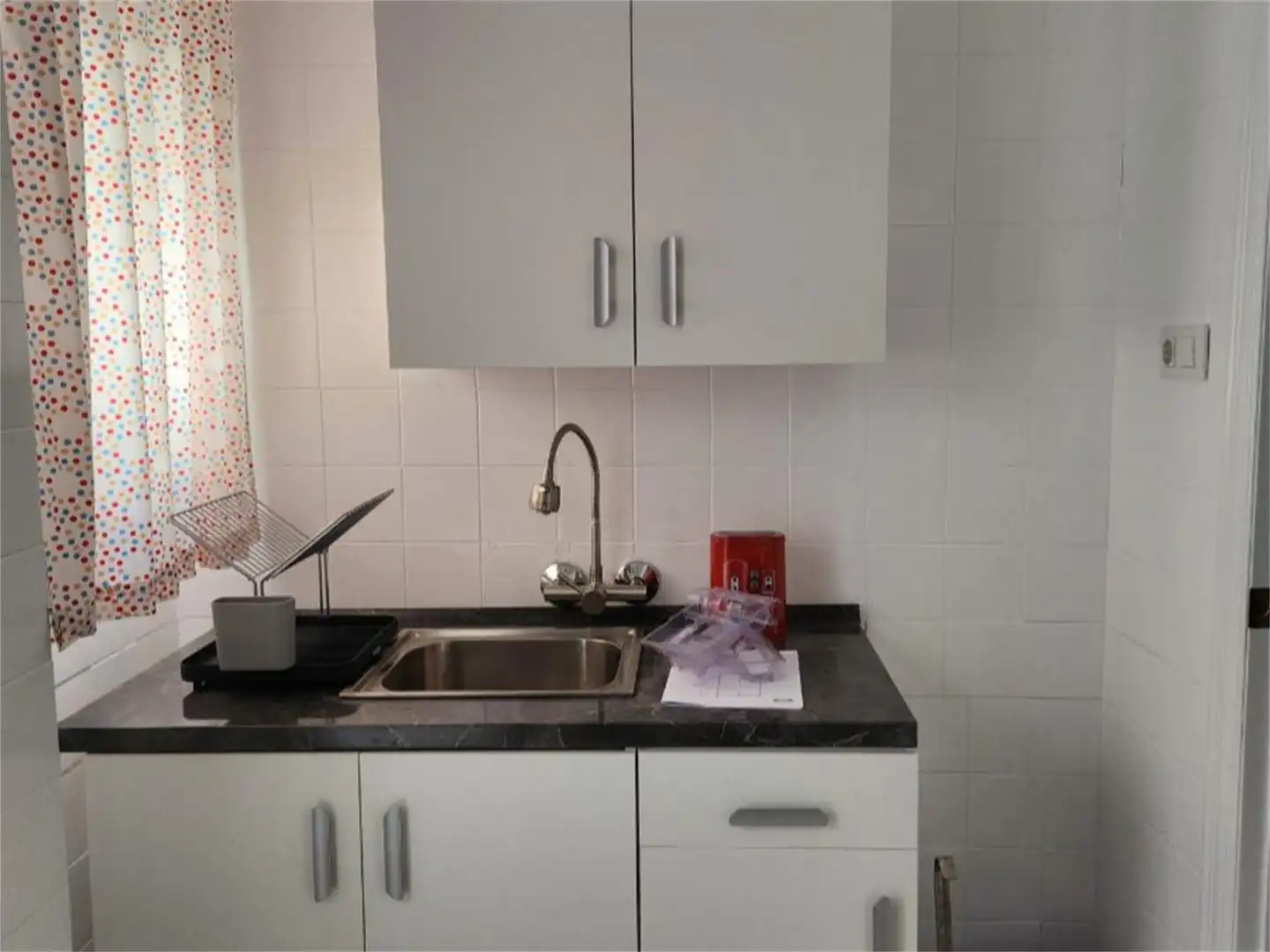 Zimmer in Carrer del Poeta Mas y Ros, 7, L'Amistat Zimmer in Carrer del Poeta Mas y Ros, 7, L'Amistat