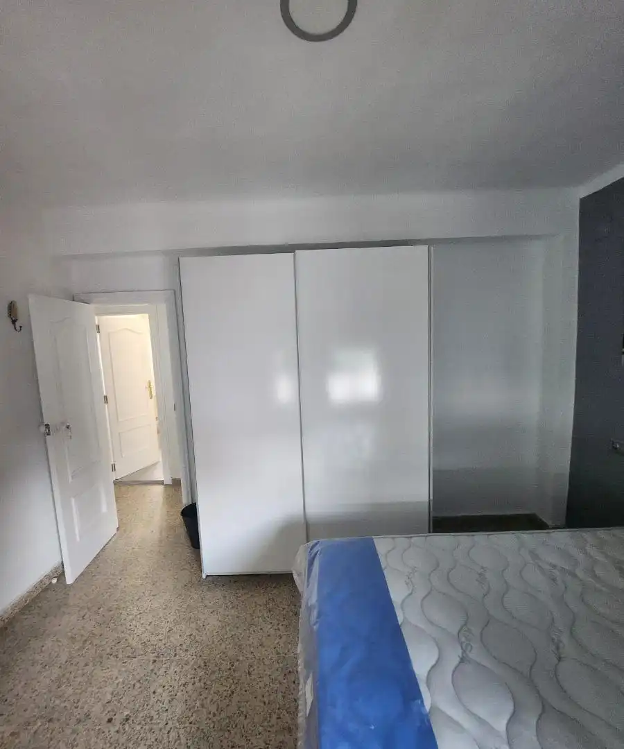 Zimmer in Carrer del Poeta Mas y Ros, 7, L'Amistat Zimmer in Carrer del Poeta Mas y Ros, 7, L'Amistat