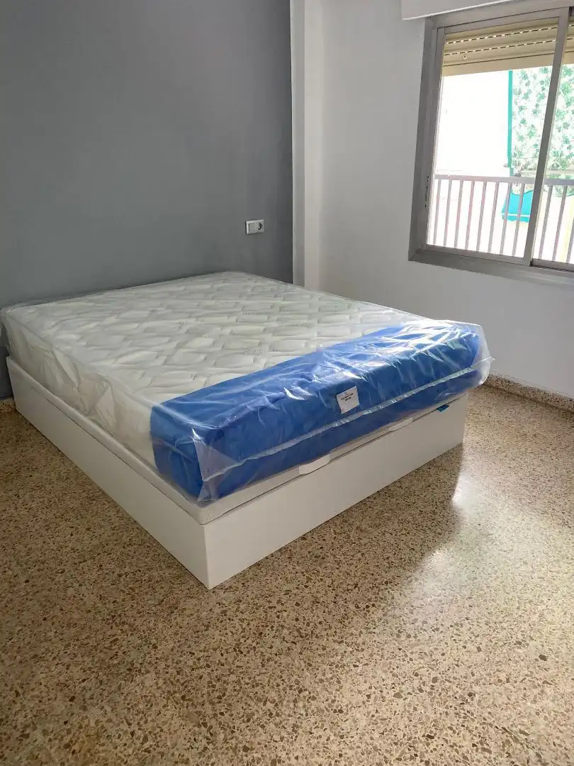 Zimmer in Carrer del Poeta Mas y Ros, 7, L'Amistat Zimmer in Carrer del Poeta Mas y Ros, 7, L'Amistat