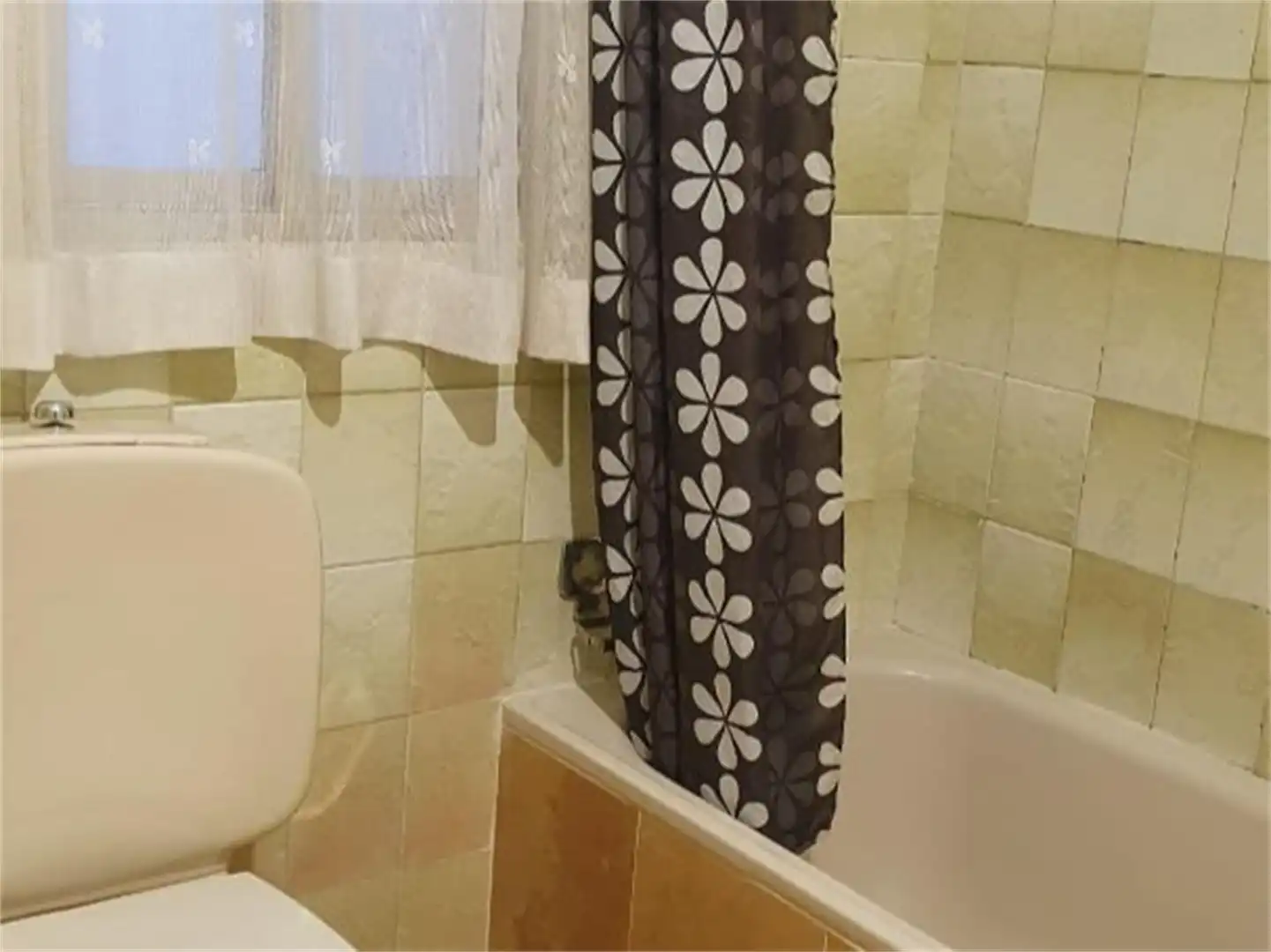Flat for rent in Rúa Anduriñas, 5, A Milagrosa Bathroom of Flat for rent in Lugo with Heating, Parquet flooring and Furnished