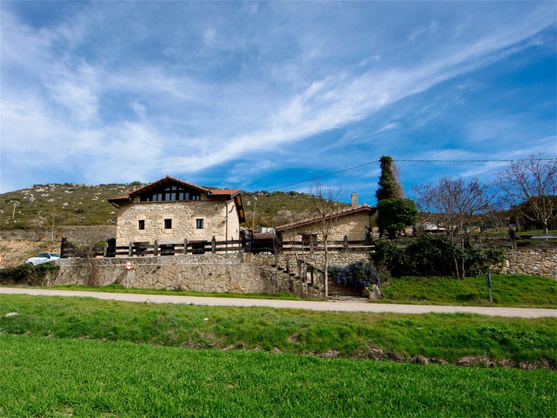 Exterior view of Flat for sale in Miranda de Ebro  with Heating, Private garden and Parquet flooring