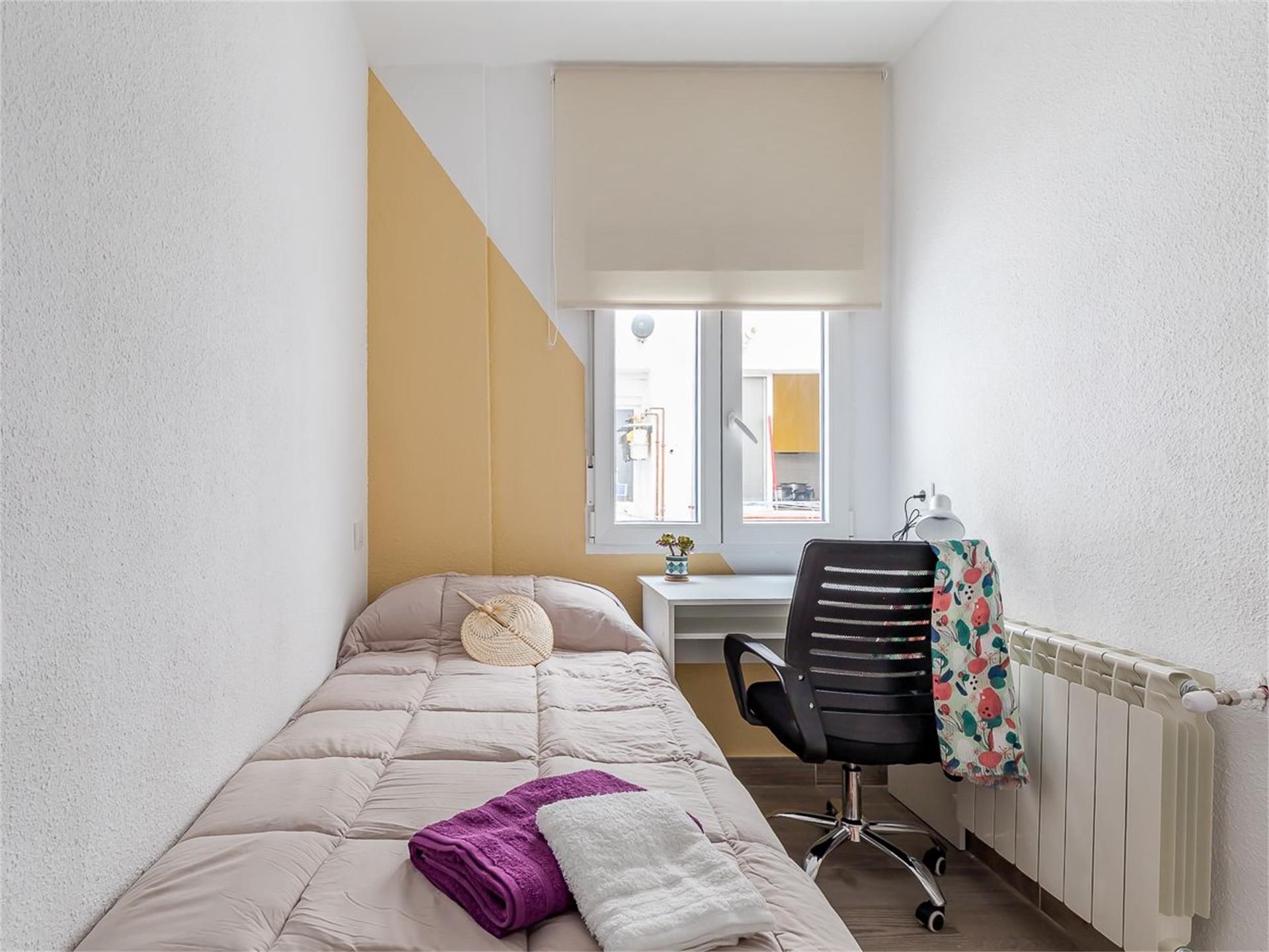 Flat to share in Calle Daoiz, 42, Universidad Bedroom of Flat to share in Getafe  with Heating and Furnished