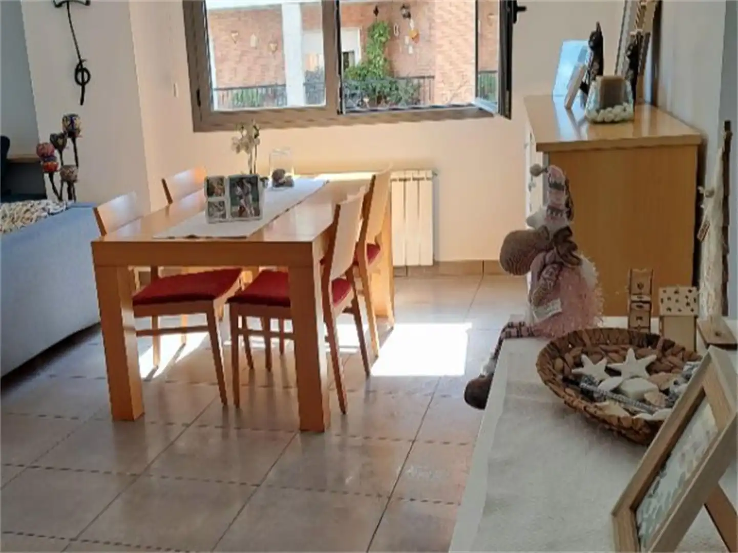 Piso en venta en Plaça Pla dels Àlbers, 20, Manlleu Comedor de Piso en venta en Manlleu con Calefacción, Terraza y Parking comunitario