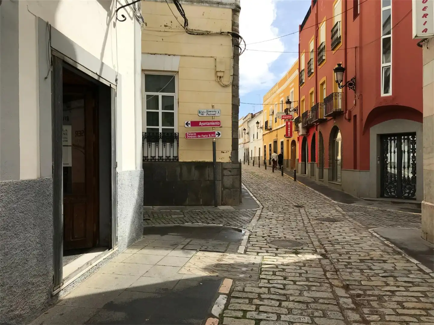 Exterior view of Commercial properties for rent in Zafra