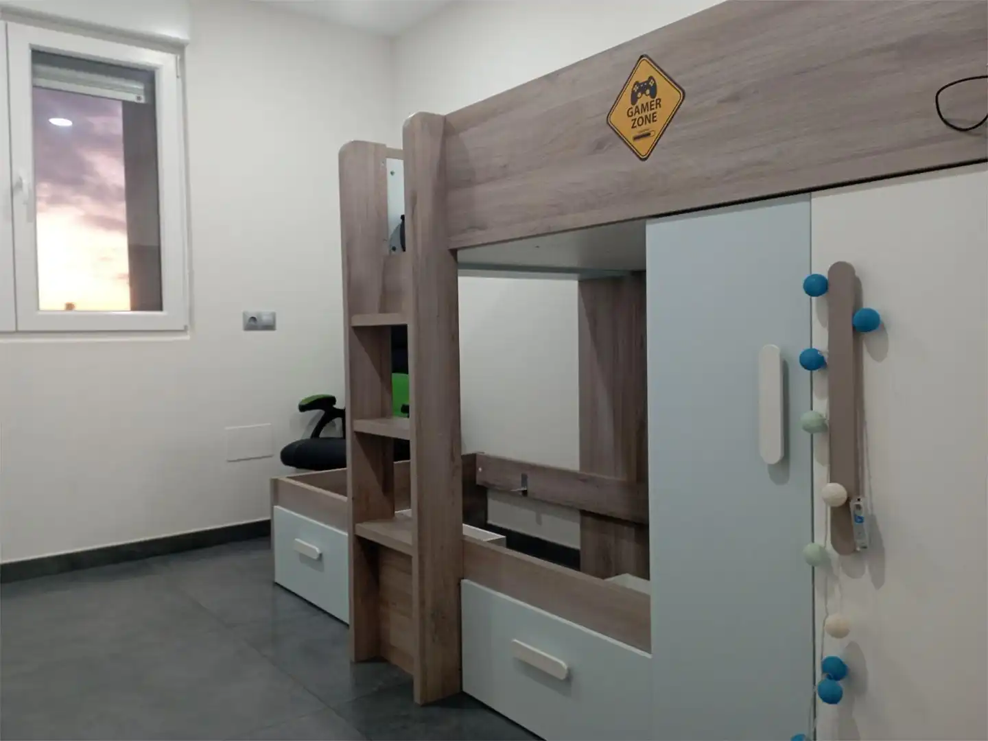 Dormitori de Casa o xalet en venda en Alfoz de Lloredo amb Terrassa i Balcó
