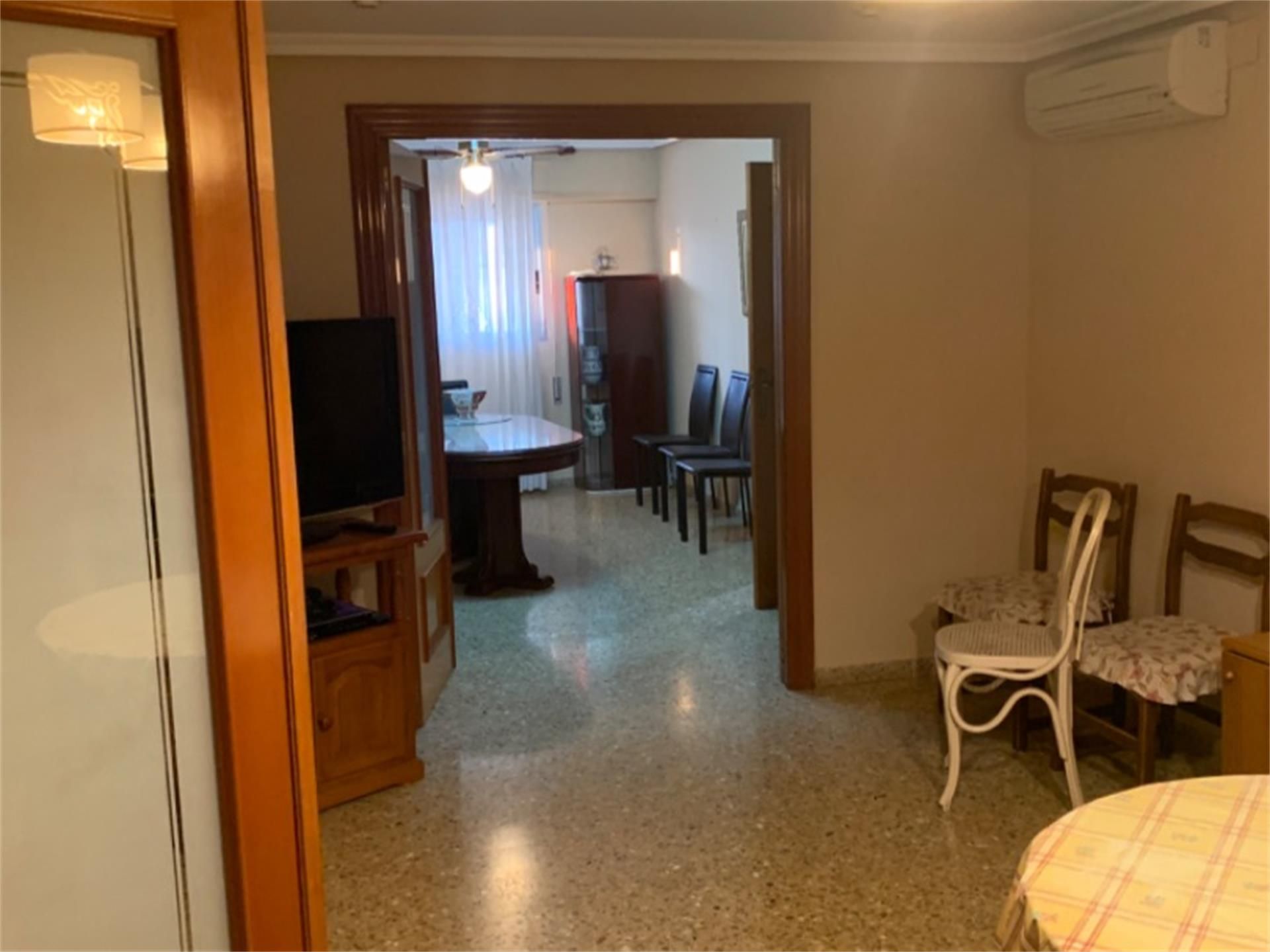 Sala d'estar de Casa o xalet en venda en Canals amb Aire condicionat i Terrassa