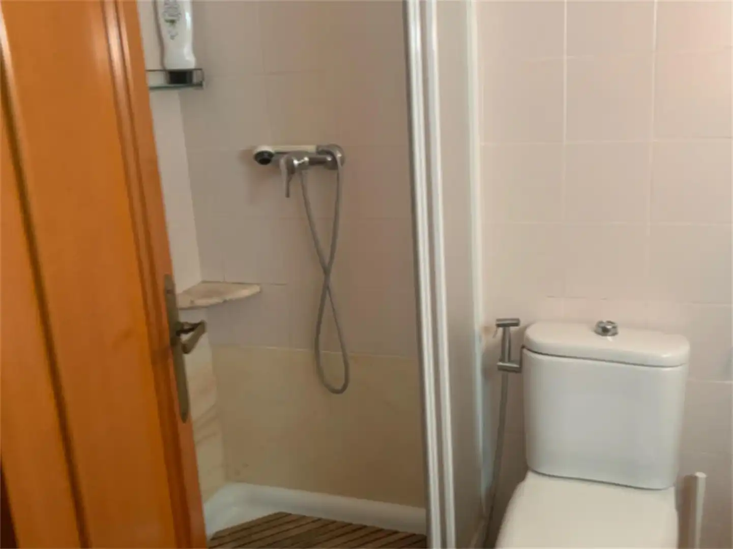 Houses for sale in Carrer Dels Llavadors, 18, Canals Bathroom of Houses for sale in Canals with Air Conditioner and Terrace