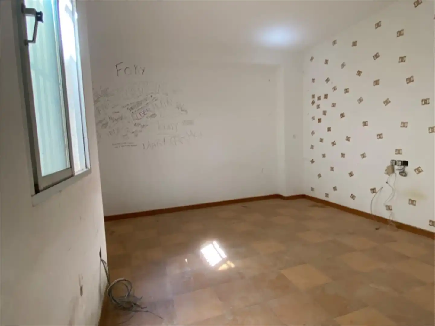 Casa adosada en venda a Calle Manuel Ortiz, 11, Archidona Dormitori de Casa adosada en venda en Archidona amb Terrassa i Balcó