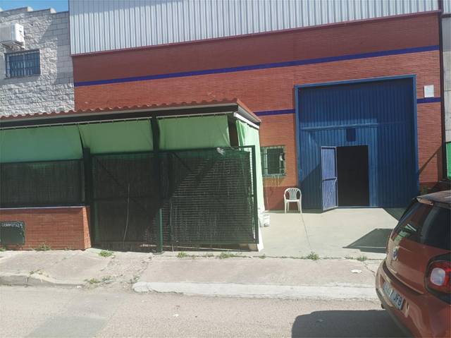Local comercial en Alquiler en Calle Chapista, 24 en Coria del Río