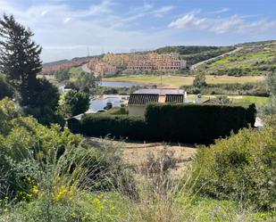 Vista exterior de Terreny en venda en Estepona