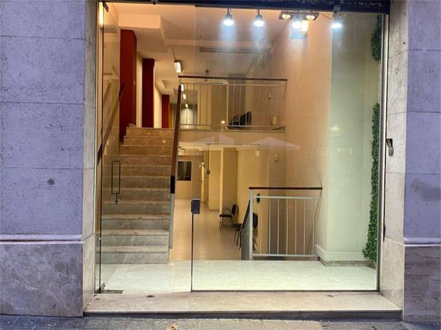 Planta baja en Alquiler en Carrer de Girona, 172 en Dreta de l'Eixample