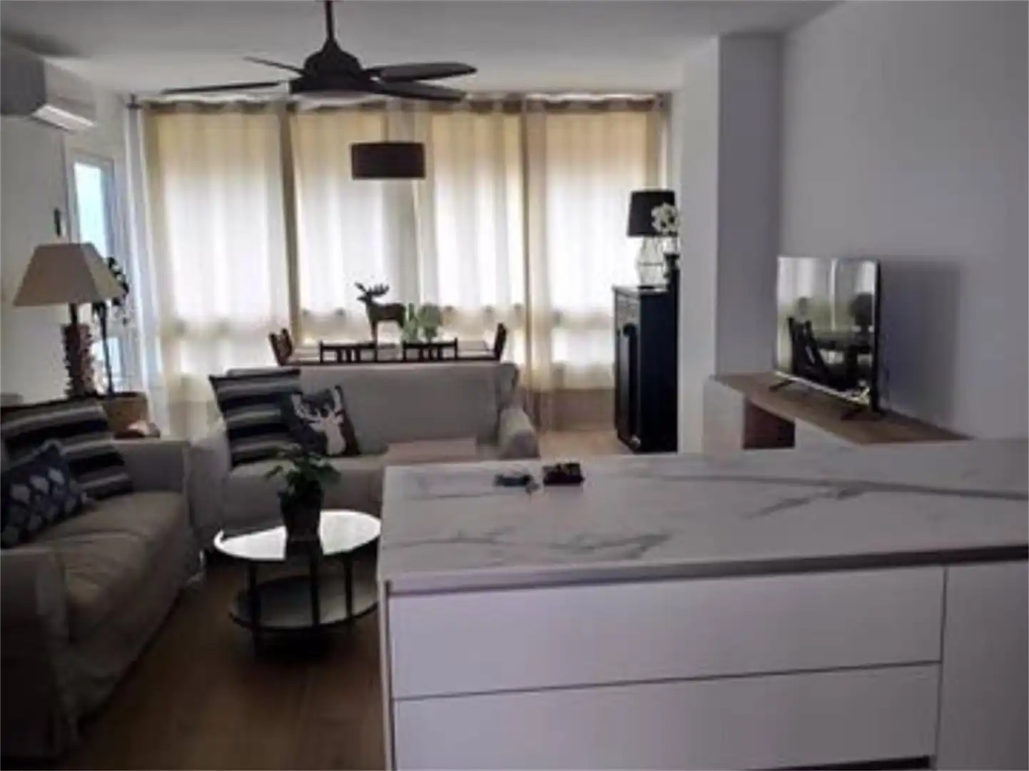 Apartments for rent in Avenida Antonio Machado, 47, Puerto Marina Living room of Apartments for rent in Benalmádena with Air Conditioner, Swimming Pool and Furnished