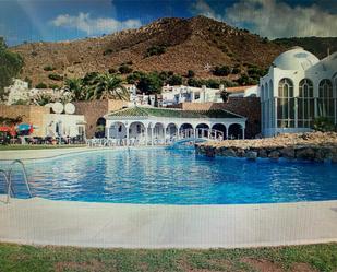 Piscina de Local de lloguer en Nerja