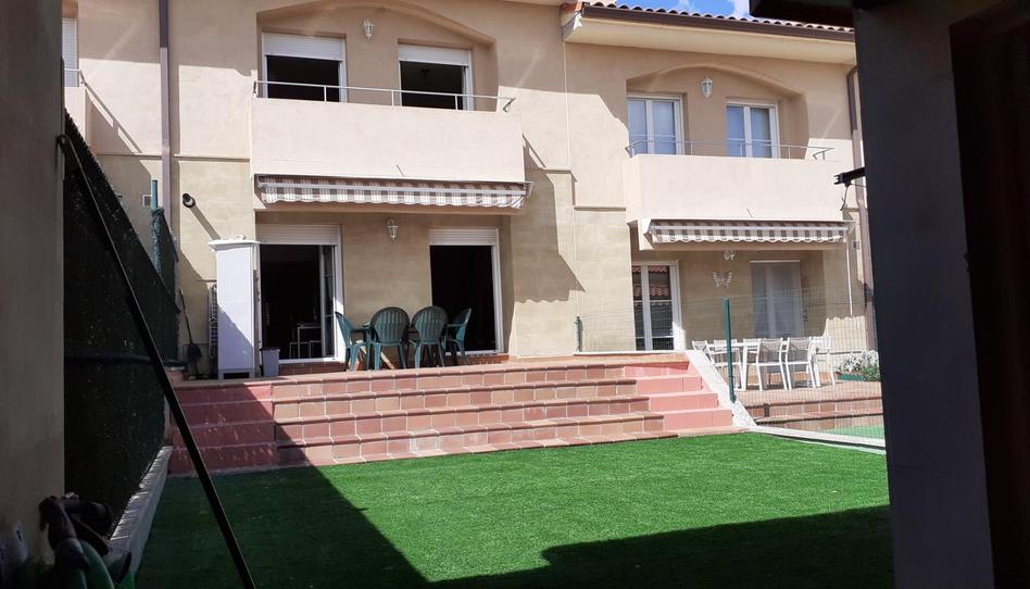 Casa o chalet en venta en Calle Miguel Villanueva, 33, Zarratón, La Rioja - imagen 1 Foto 1 de Casa o chalet en venta en Calle Miguel Villanueva, 33, Zarratón, La Rioja