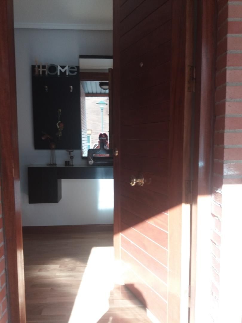 Casa adosada en venta en Lardero con Aire acondicionado, Terraza y Piscina