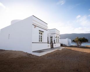 Vista exterior de Casa o xalet en venda en Teguise amb Terrassa