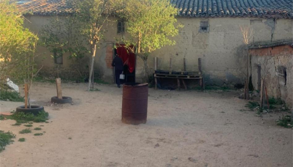 Photo 1 of Flat for sale in Calle la Perla, 2, Tarazona de Guareña, Salamanca