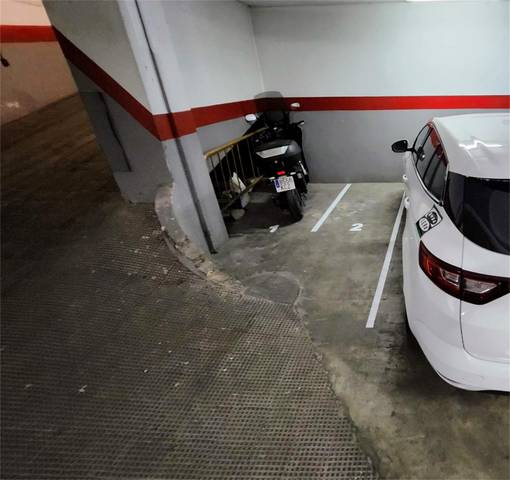 Garaje en Alquiler en Avinguda del Cid, 2 en Nou Moles
