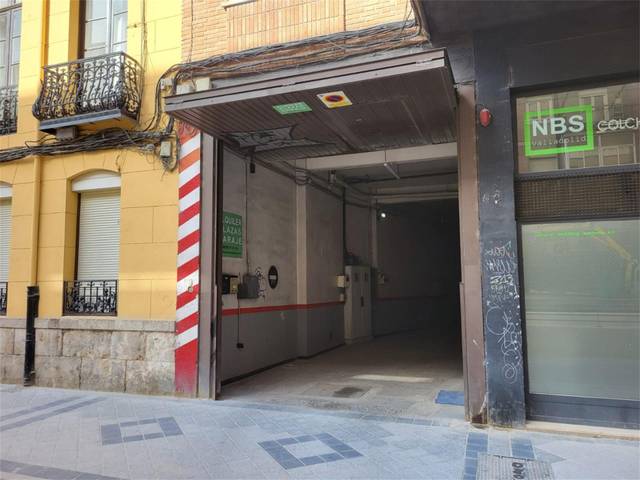 Garaje en Alquiler en Calle de Panaderos, 64 en Caño Argales