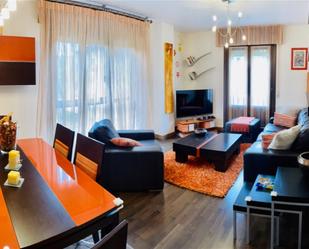 Sala d'estar de Pis en venda en Sojuela amb Balcó
