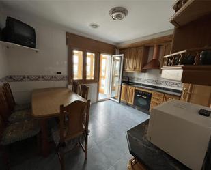 Kitchen of Duplex to rent in Monforte de Lemos