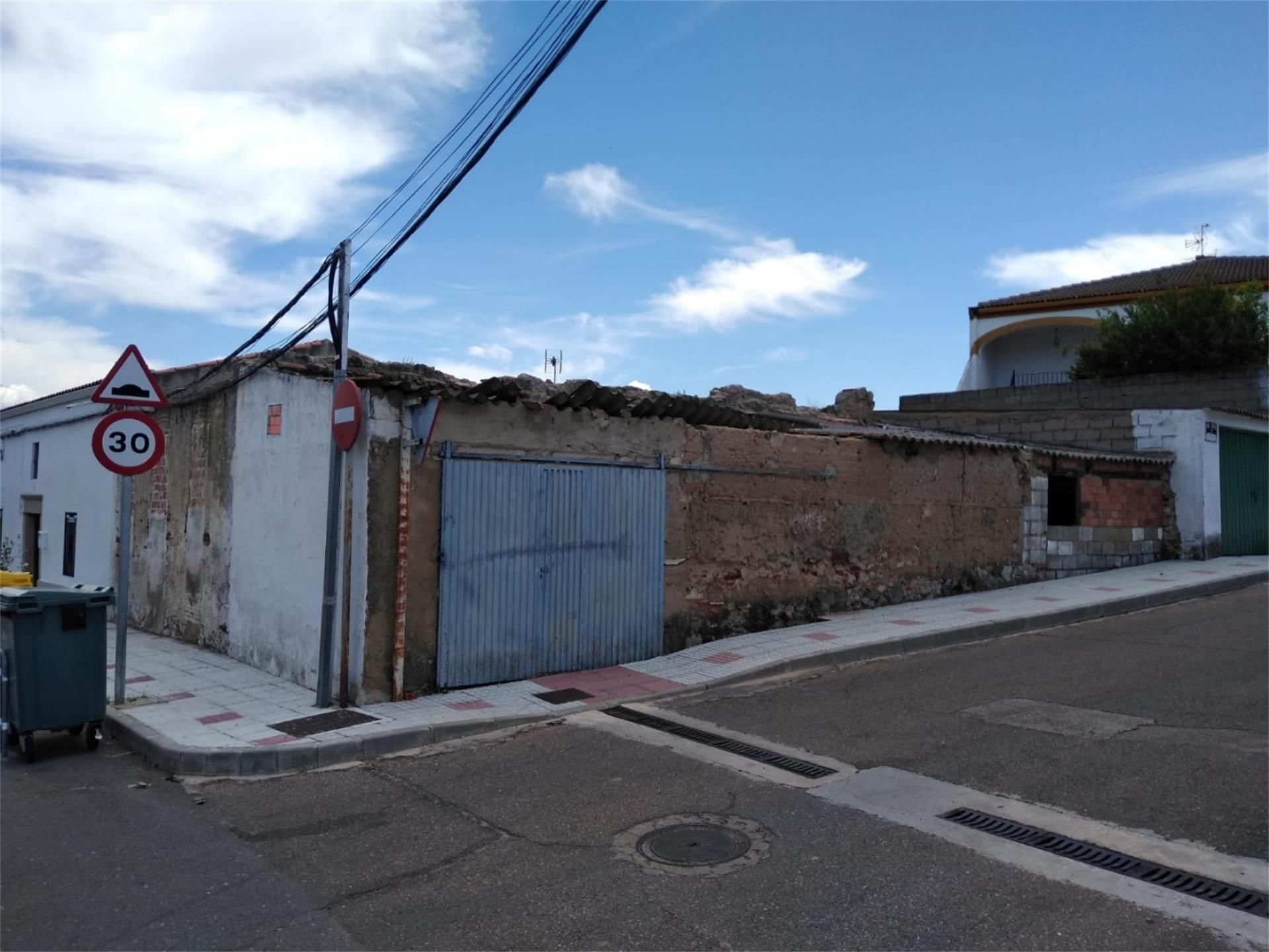Vista exterior de Urbanitzable en venda en Esparragalejo
