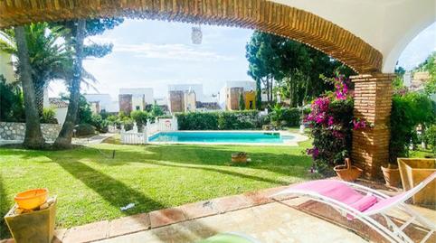 Foto 3 de Casa o xalet en venda a Calle Don José de Orbaneja, 14, Calahonda, Málaga