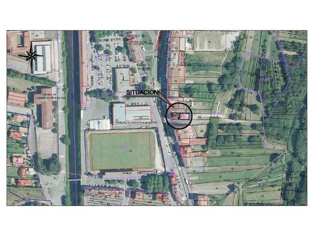 Garaje en Alquiler en Avenida Pontecesures, 71 en Padrón