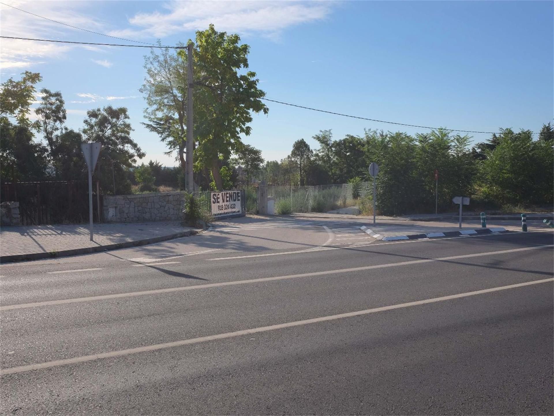 Exterior view of Land for sale in El Escorial