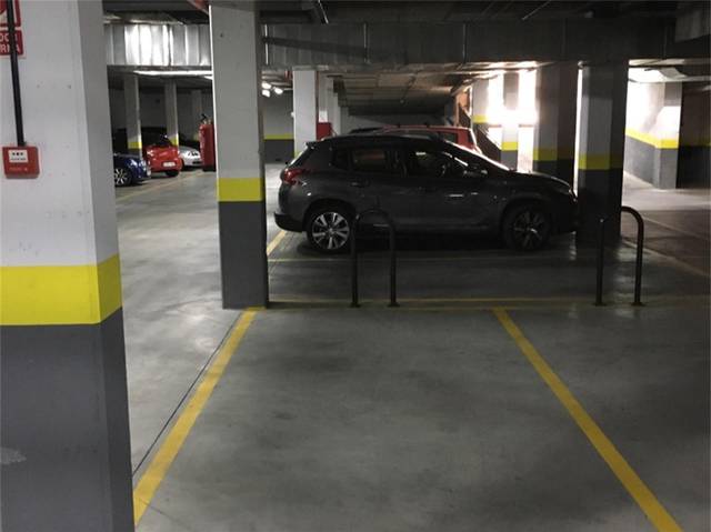 Garaje en Venta en Calle Obanos, 12 en Las Tablas