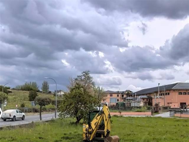 Casa-chalet en Venta en Avenida Constitución, 98 en Cacabelos