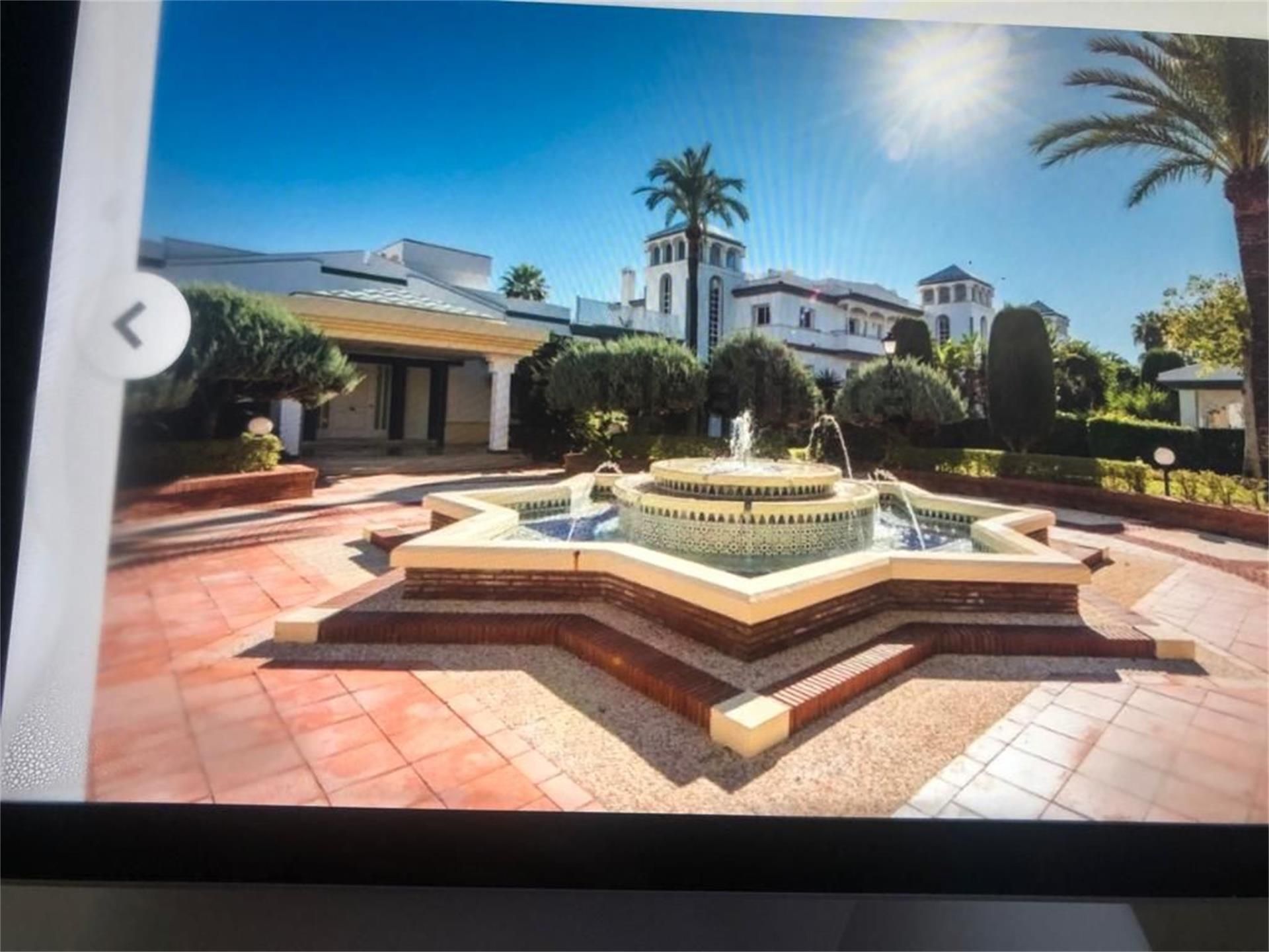Exterior view of Single-family semi-detached for sale in Estepona  with Air Conditioner, Heating and Private garden