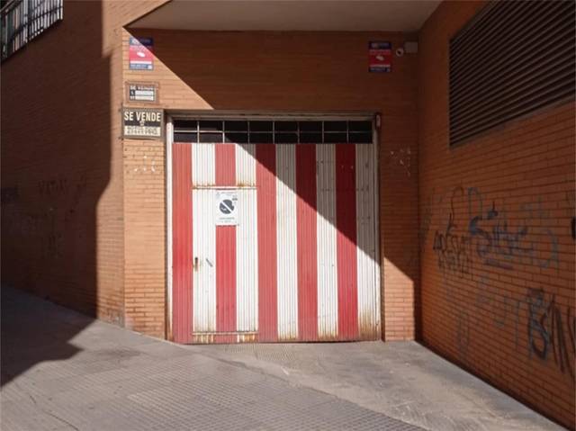 Garaje en Venta en Calle Cumbres Mayores, 59 en Nuevo Parque - Los Rosales - Tráfico Pesado