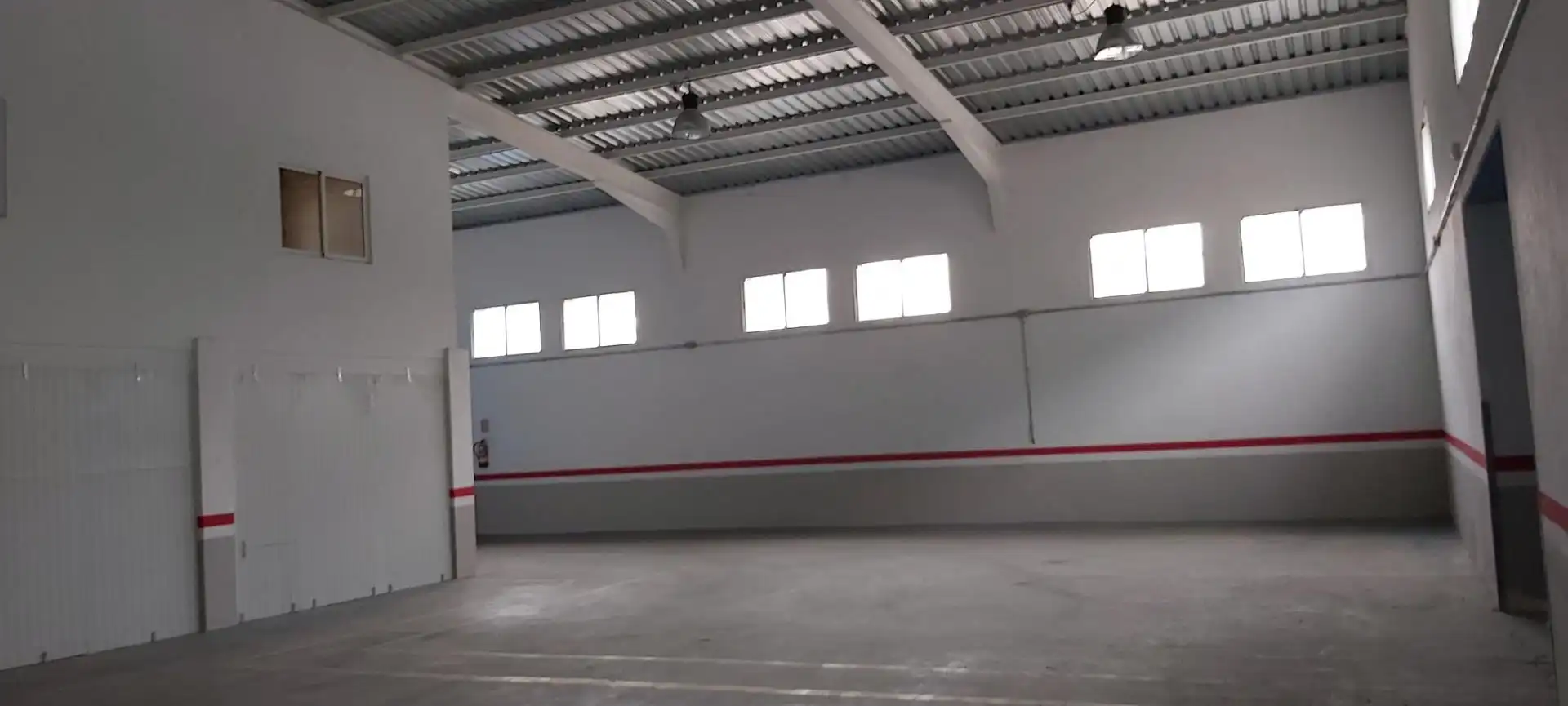 Industrial buildings for sale in Calle de la Iglesia, 5, Casco Urbano Industrial buildings for sale in Paracuellos de Jarama with Air Conditioner