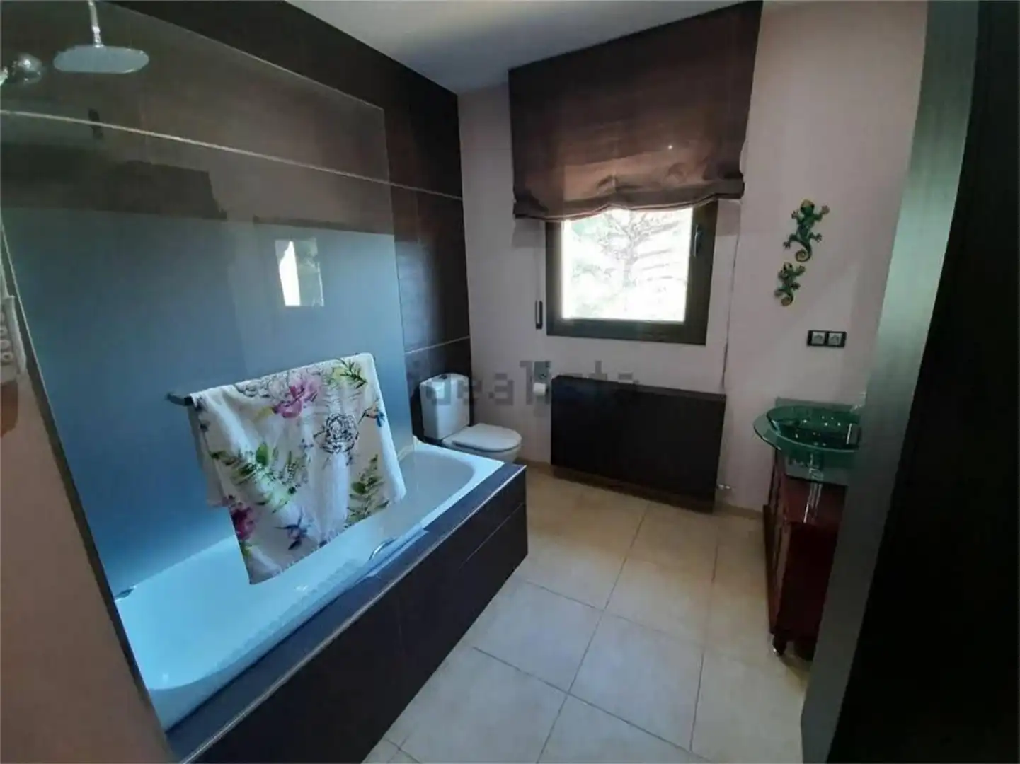 Habitación en Avinguda de Sant Llorenç, 15, Sant Llorenç Savall Baño de Piso para compartir en Sant Llorenç Savall con Parquet, Terraza y Amueblado