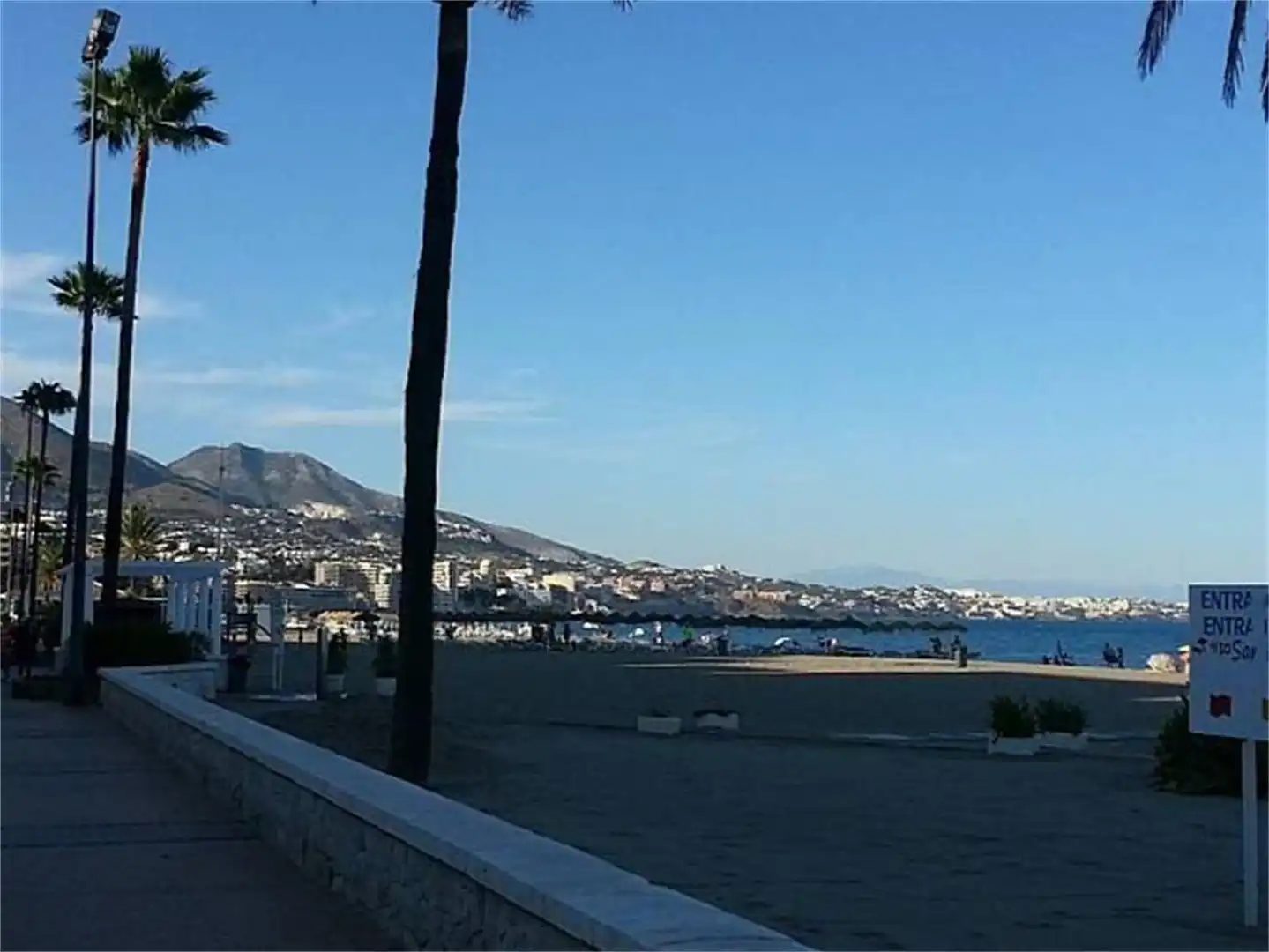 Apartments for rent in Paseo Marítimo Rey de España, 94, Playa de los Boliches Exterior view of Apartments for rent in Fuengirola with Air Conditioner, Swimming Pool and Balcony