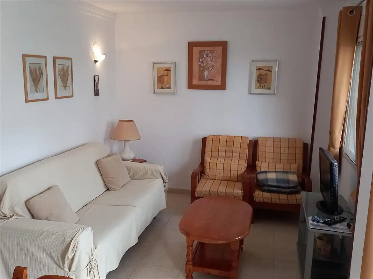 Apartments for rent in Paseo Marítimo Rey de España, 94, Playa de los Boliches Living room of Apartments for rent in Fuengirola with Air Conditioner, Swimming Pool and Balcony