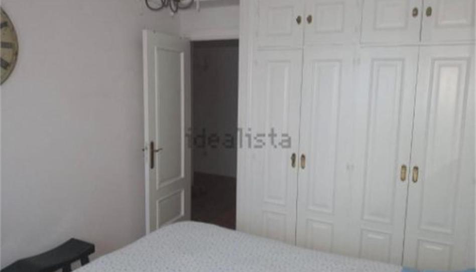 Photo 1 of Flat to share in Calle de Mota del Cuervo, 50d, Canillas, Madrid