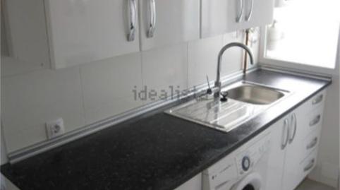 Photo 3 of Flat to share in Calle de Mota del Cuervo, 50d, Canillas, Madrid