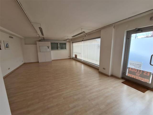 Local comercial en Venta en Carrer Cira de Girona, 14 en Quart